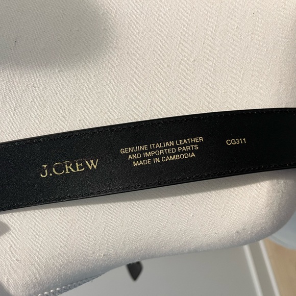 J Crew Double buckle belt in Italian leather Black Small shiny gold hardware - Picture 8 of 13